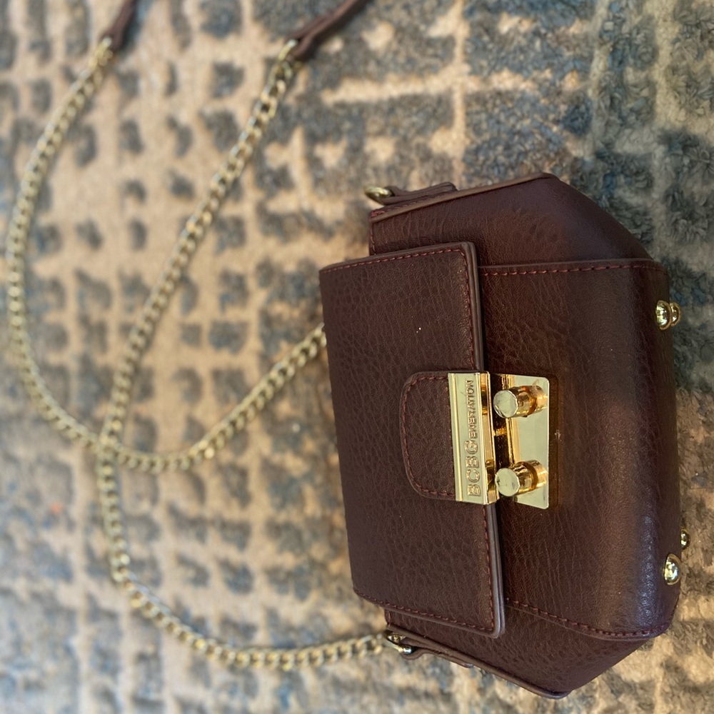 Bcbgenration clutch